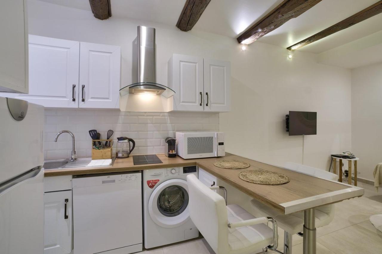 Superb Flat Near The Beach In 昂蒂布 外观 照片